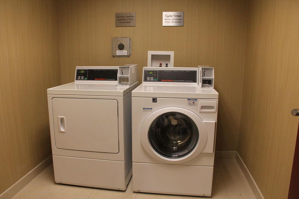 Courtyard By Marriott Oneonta Hotel Bagian luar foto