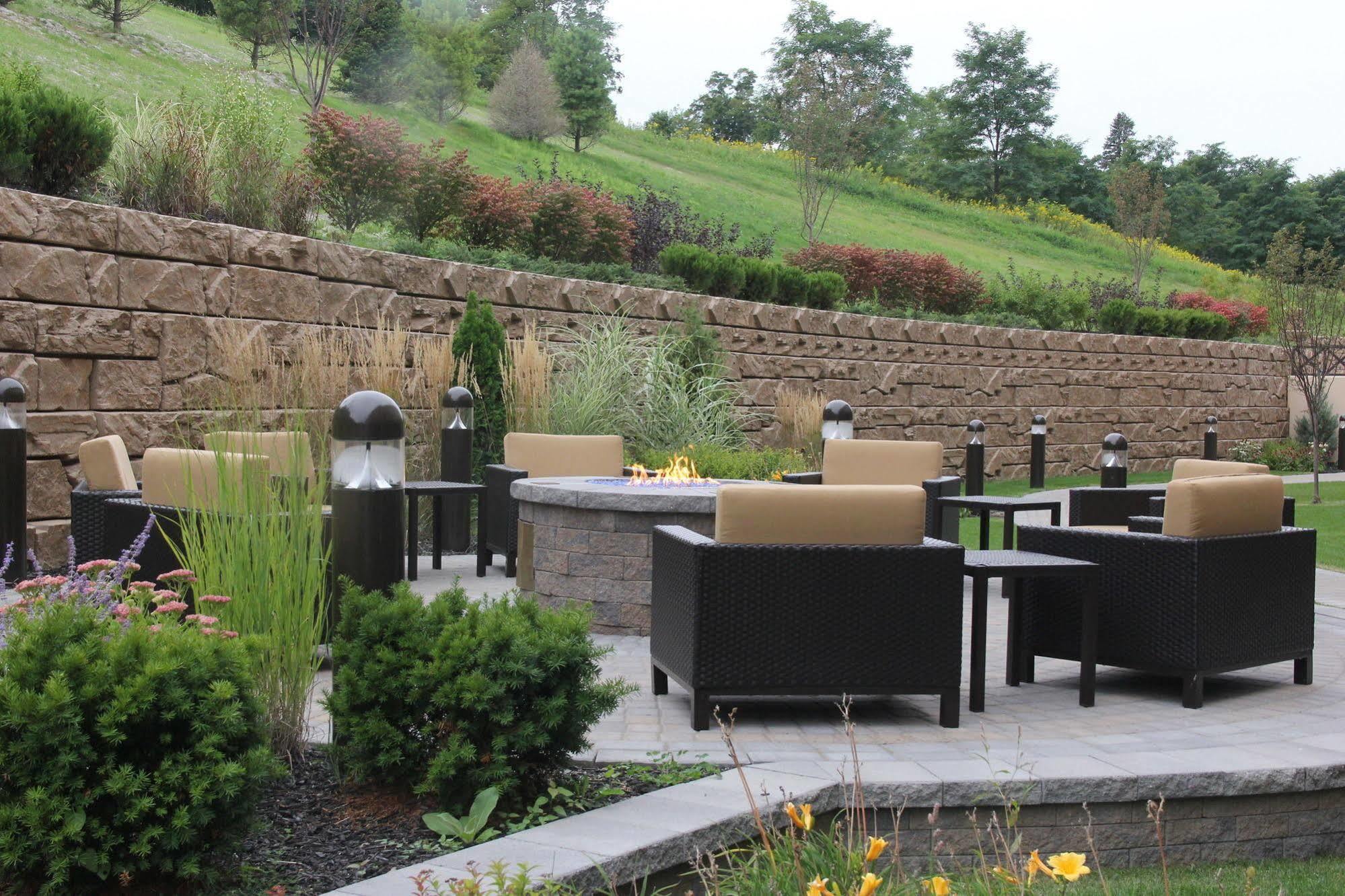 Courtyard By Marriott Oneonta Hotel Bagian luar foto